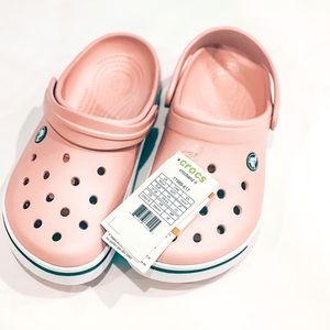 Woman’s 7 crocs